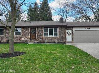 8040 Garwood Dr, Saginaw, MI 48609