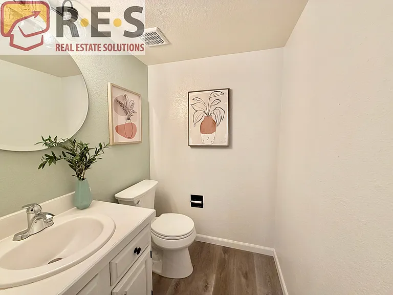 7600 S Monaco Way — Photo 7
