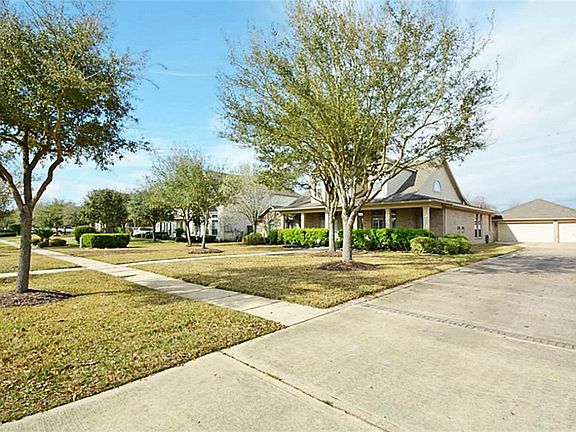 3rd image of 1135 Lake Grayson Dr