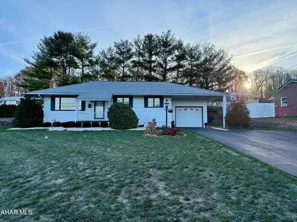 2200 Hixton Rd, Duncansville, PA 16635