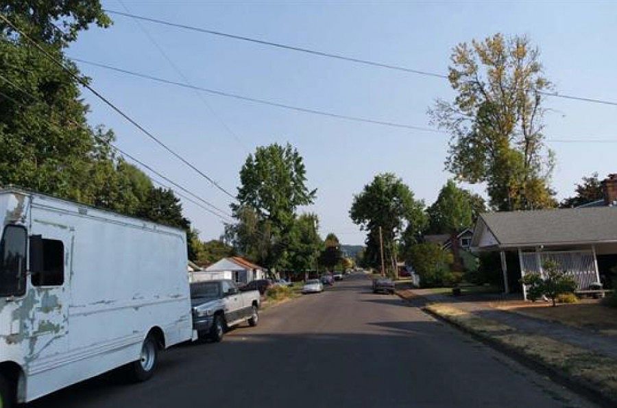 2nd image of 1021 S 8th St