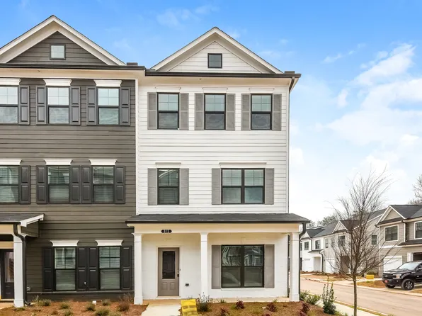 815 Calvin Park Dr, Ball Ground, GA 30107