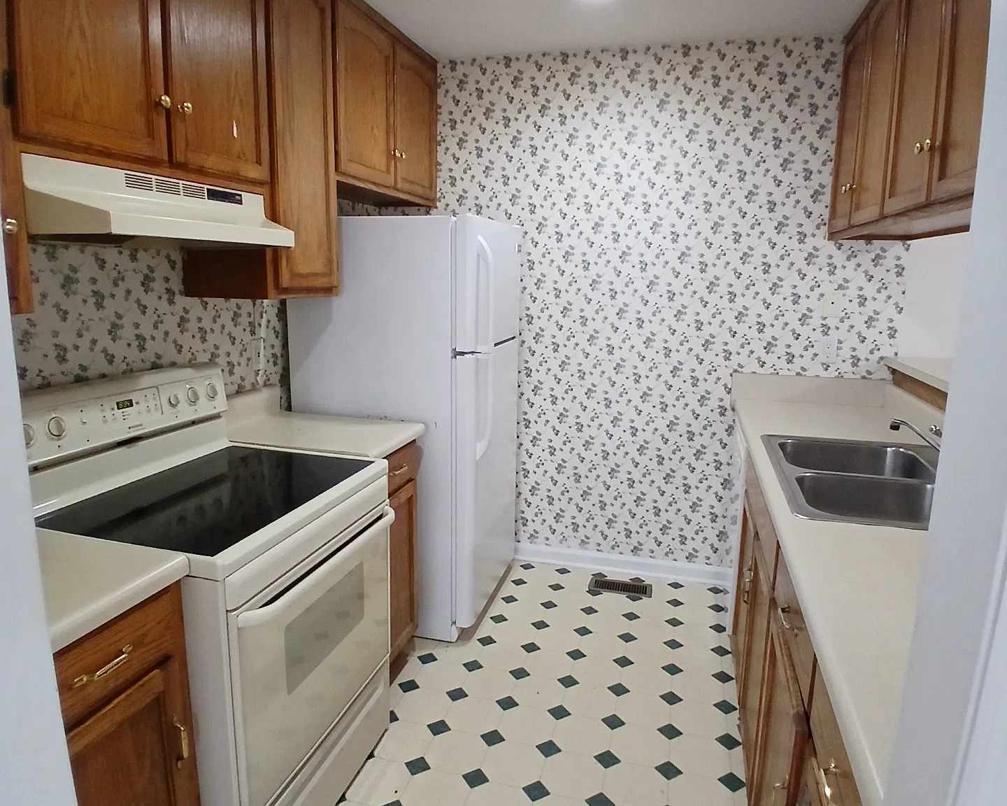 2 bed, 1.5 bath, $1,200 — Photo 4