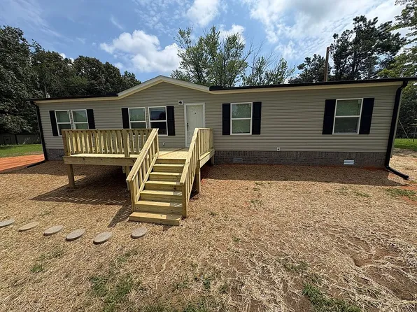 515 Church St, Hohenwald, TN 38462