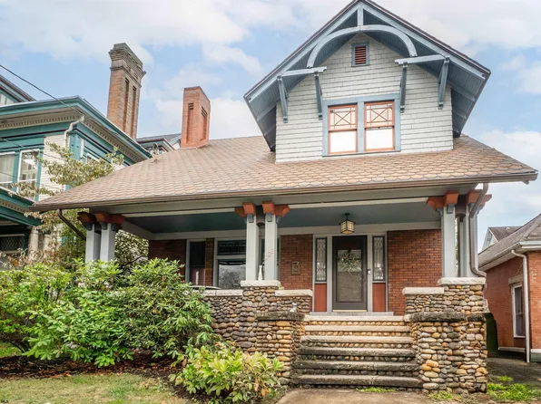 208 Park St, Morgantown, WV 26501