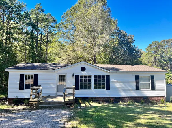 525 Anderson Cir, Henderson, TN 38340