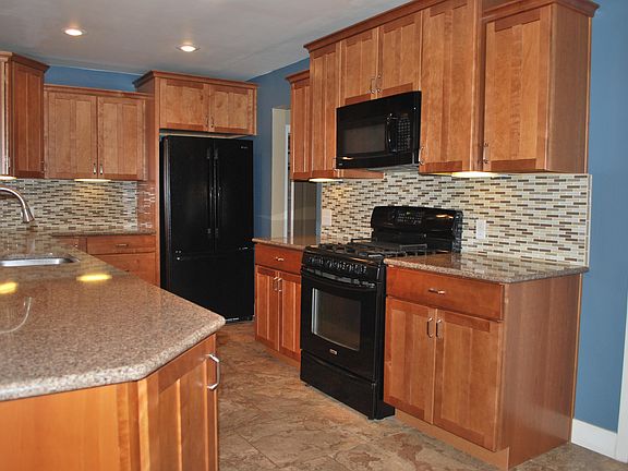 4th image of 8741 Newhouse St