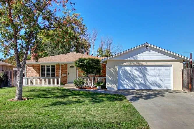 10271 Octavia Way photo 1