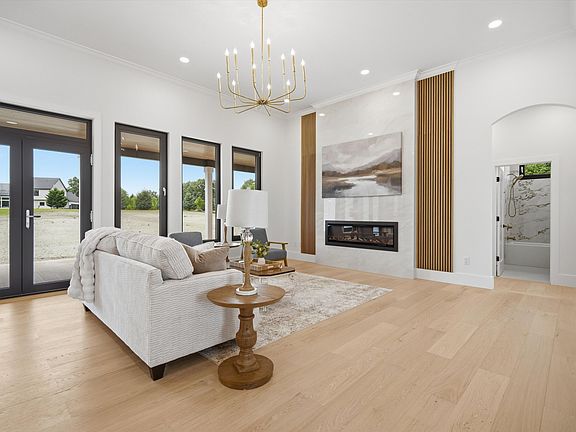 3rd image of 9034 York Crest Dr