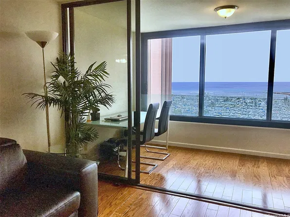 1650 Ala Moana Blvd APT 1809, Honolulu, HI 96815