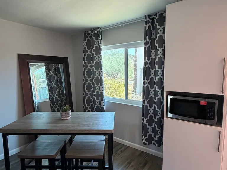 1434 E Sierra St #REAR — Photo 6