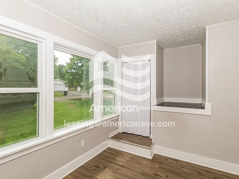 662329_011_bedroom_11.jpg