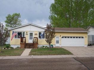 1013 2nd Ave NW, Hazen, ND 58545