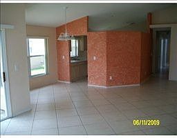 3rd image of 13325 Greenpointe Dr
