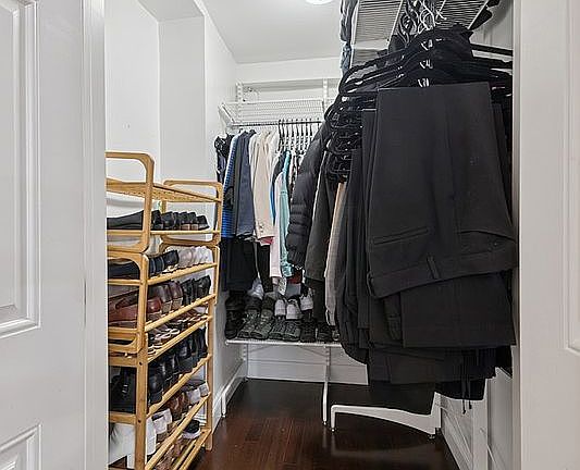 5th image of 140 E 56th St APT 3G