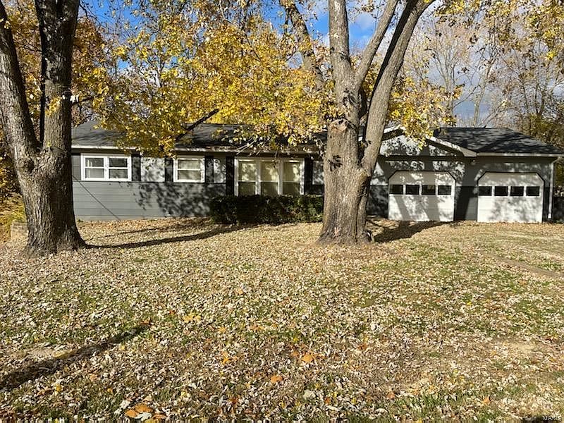 1st image of 35 Shirley Dr