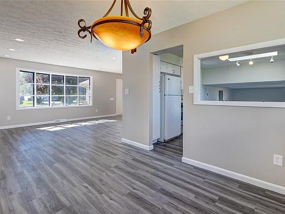 5th image of 6033 Catalano Dr