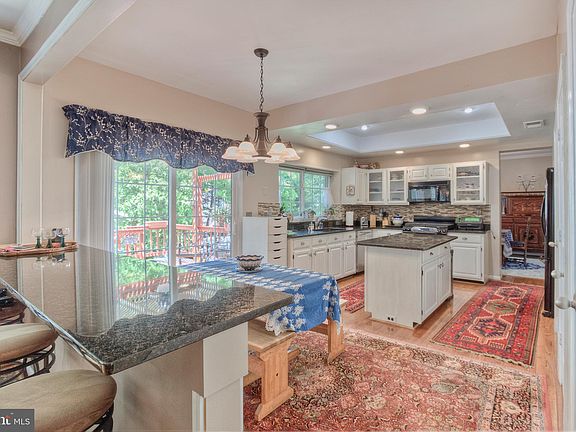5th image of 2818 King Elm Ct
