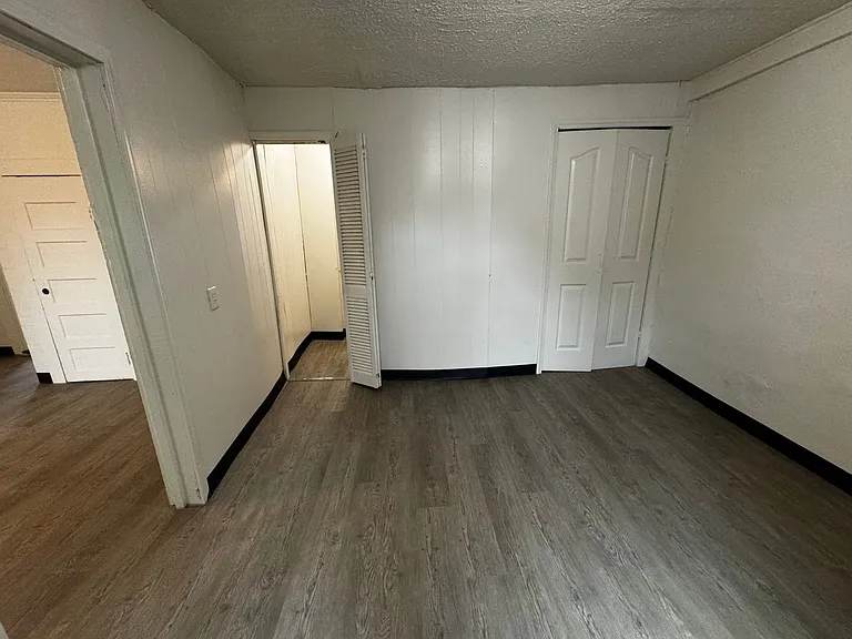 305 Lineberger St — Photo 10