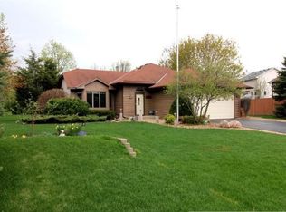 1005 Southwind Dr, Burnsville, MN 55306