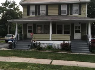 1300 Beach Ave, Lakewood, OH