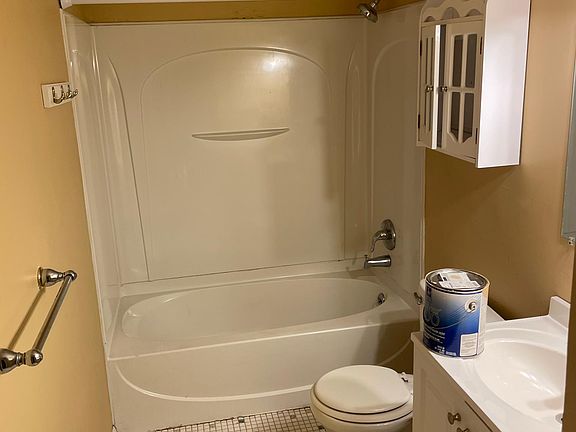 5th image of 6780 Circle Dr