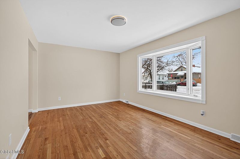 5th image of 522 7th Avenue