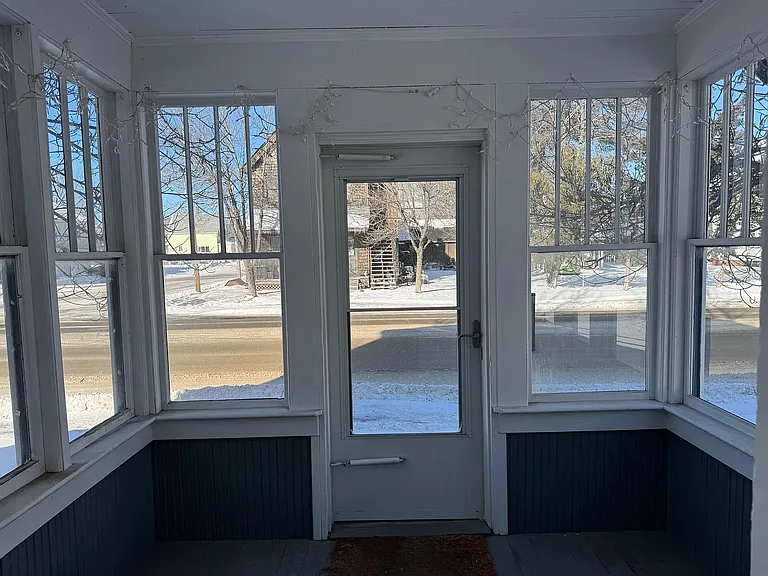 26 Central St — Photo 9