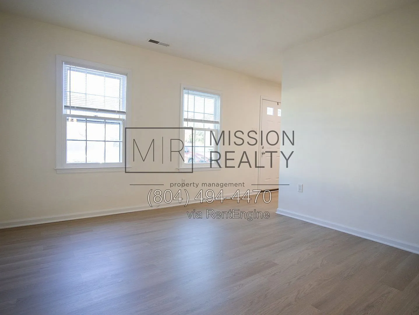 3 bed, 1.5 bath, 1052 sqft, $2,000 — Photo 4