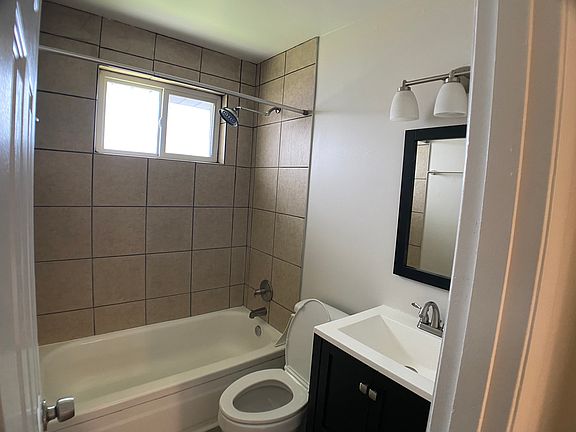 4th image of 332 Cleveland St APT 2