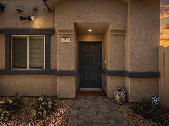 3rd image of 7915 Aurora Sky St Unit 2