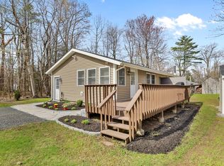 14 S Pine St, Otis, MA 01253