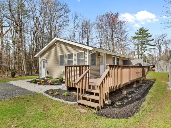 14 S Pine St, Otis, MA 01253