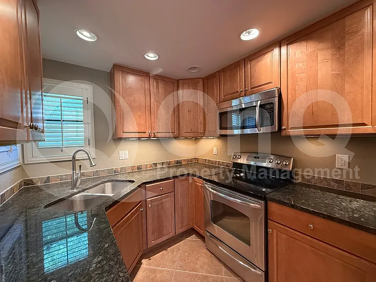5800 N Kolb Rd #8143 — Photo 6