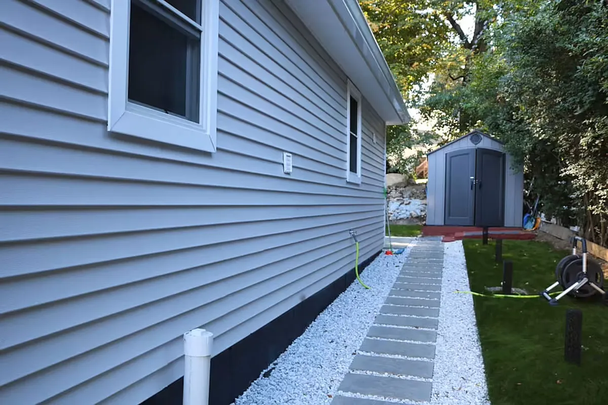 Photo 2 of 13 - Ridgeview Ave - Darien, CT Building Photo - Ridgeview Ave