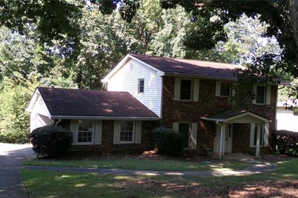 1st image of 1282 La Mesa Drive