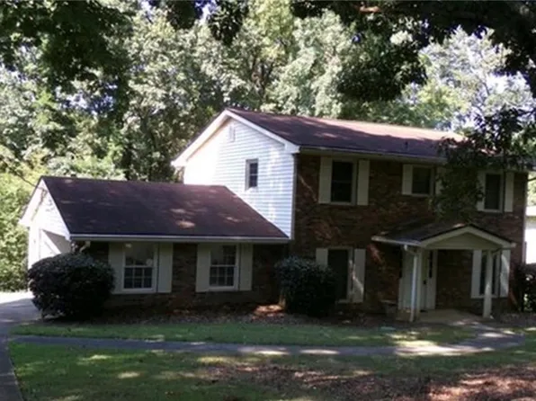1282 La Mesa Drive, Lawrenceville, GA 30043