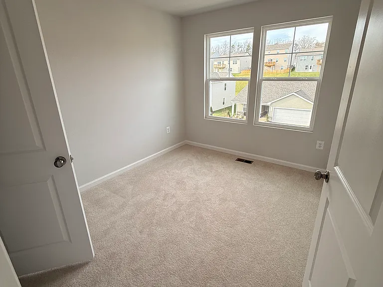 65 Laurin St — Photo 26