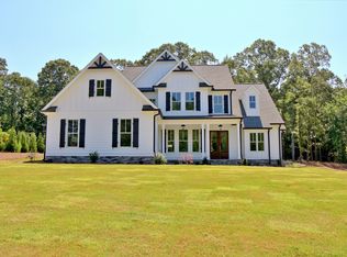 535 Woodward Dr, Fayetteville, GA 30215