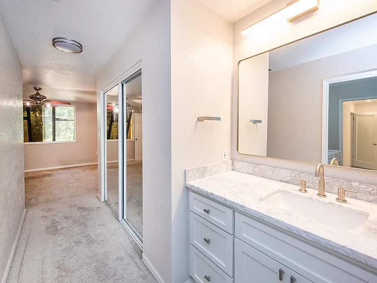 200 P St #D34 — Photo 48