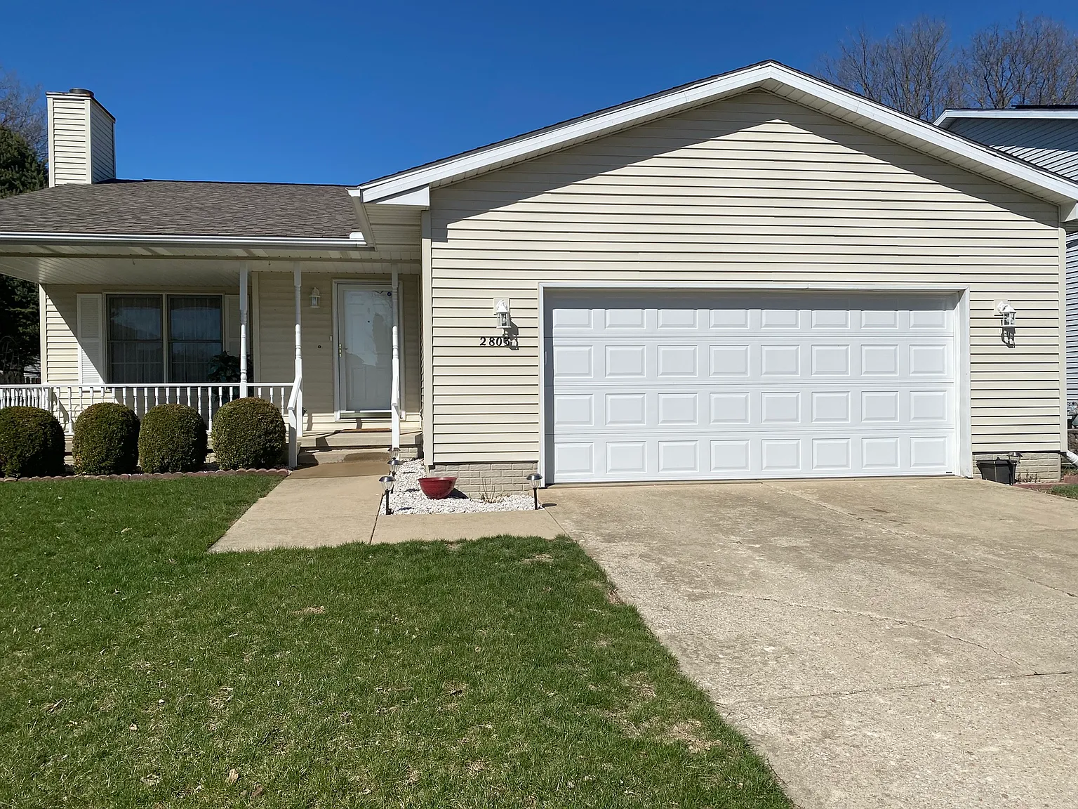 3 bed, 2912 sqft, $2,550 — Photo 1