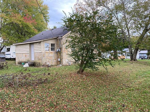 2nd image of 502 Ash Ave