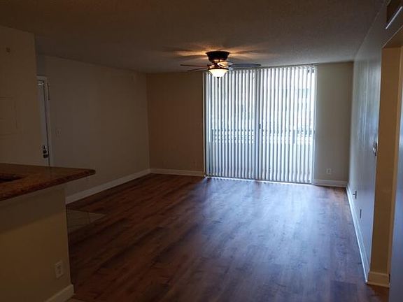 5th image of 801 Lyons Rd APT 19101