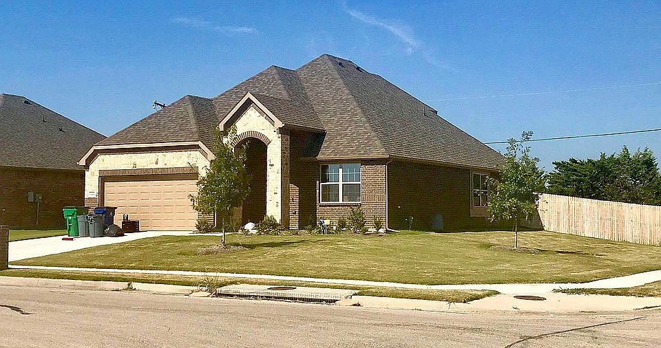 1st image of 644 Teakwood Dr