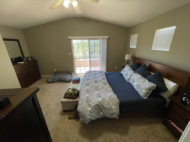7412 Peregrine Rd NE — Photo 17