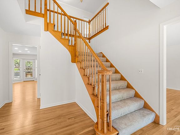 5th image of 495 Prairie Knoll Dr