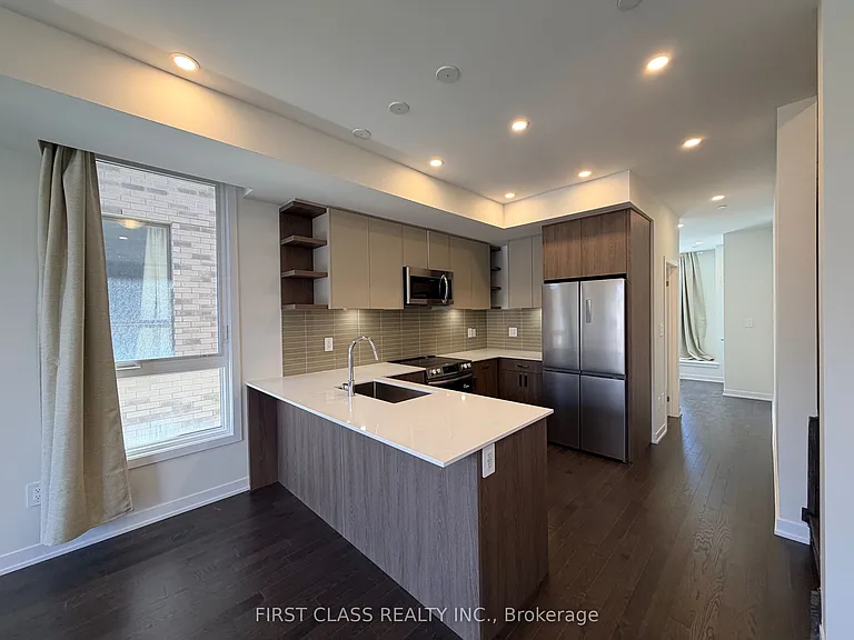 24 Garden Pl #MAIN — Photo 5