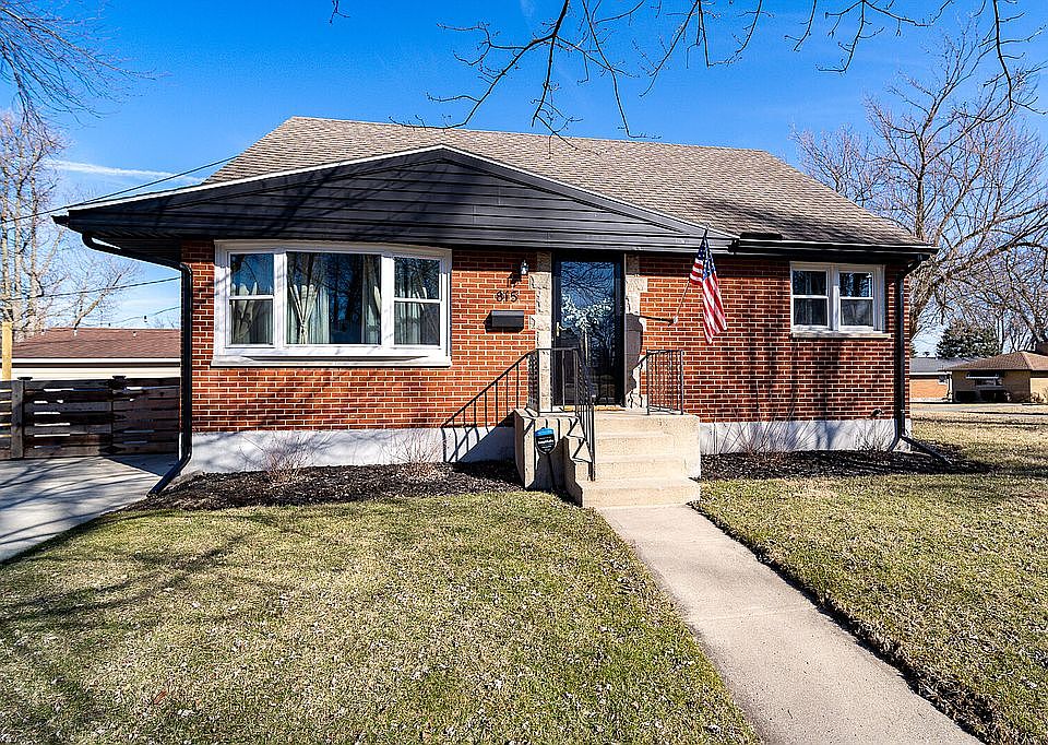 1st image of 815 Orchard Dr