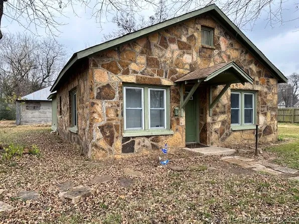 305 S Jefferson Ave, Wagoner, OK 74467