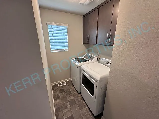 16772 SE Fox Glen Ct — Photo 10